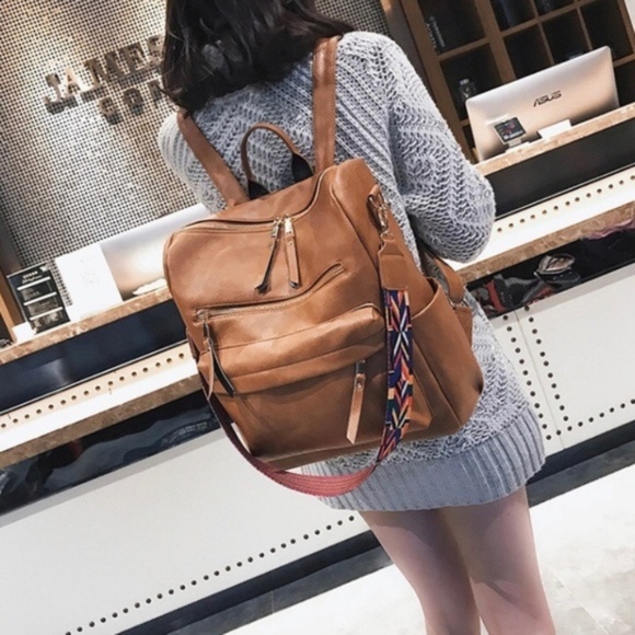 LAST ONE ! C'estle Via - Backpack & Shoulder Bag - Picture 3 of 9